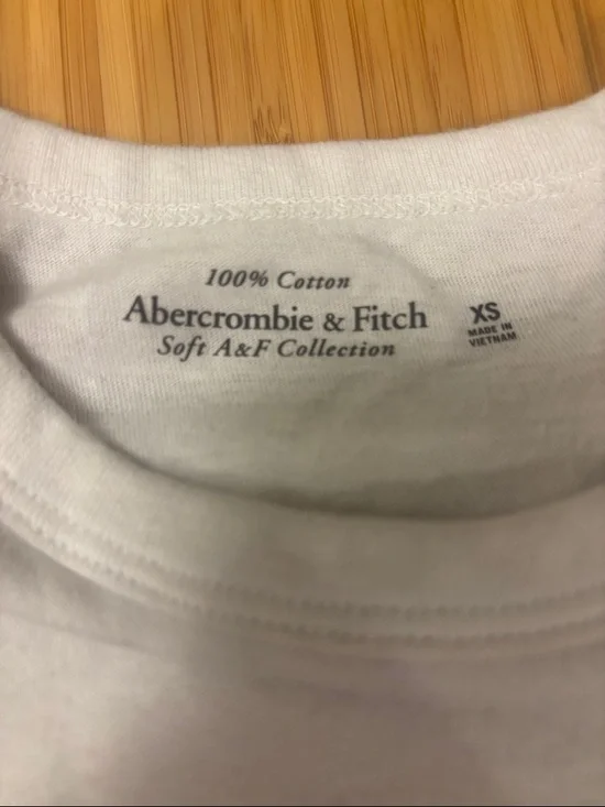 Abercrombie & Fitch White Tee with Pastel Harbor Window Graphic - Picture 2 of 3